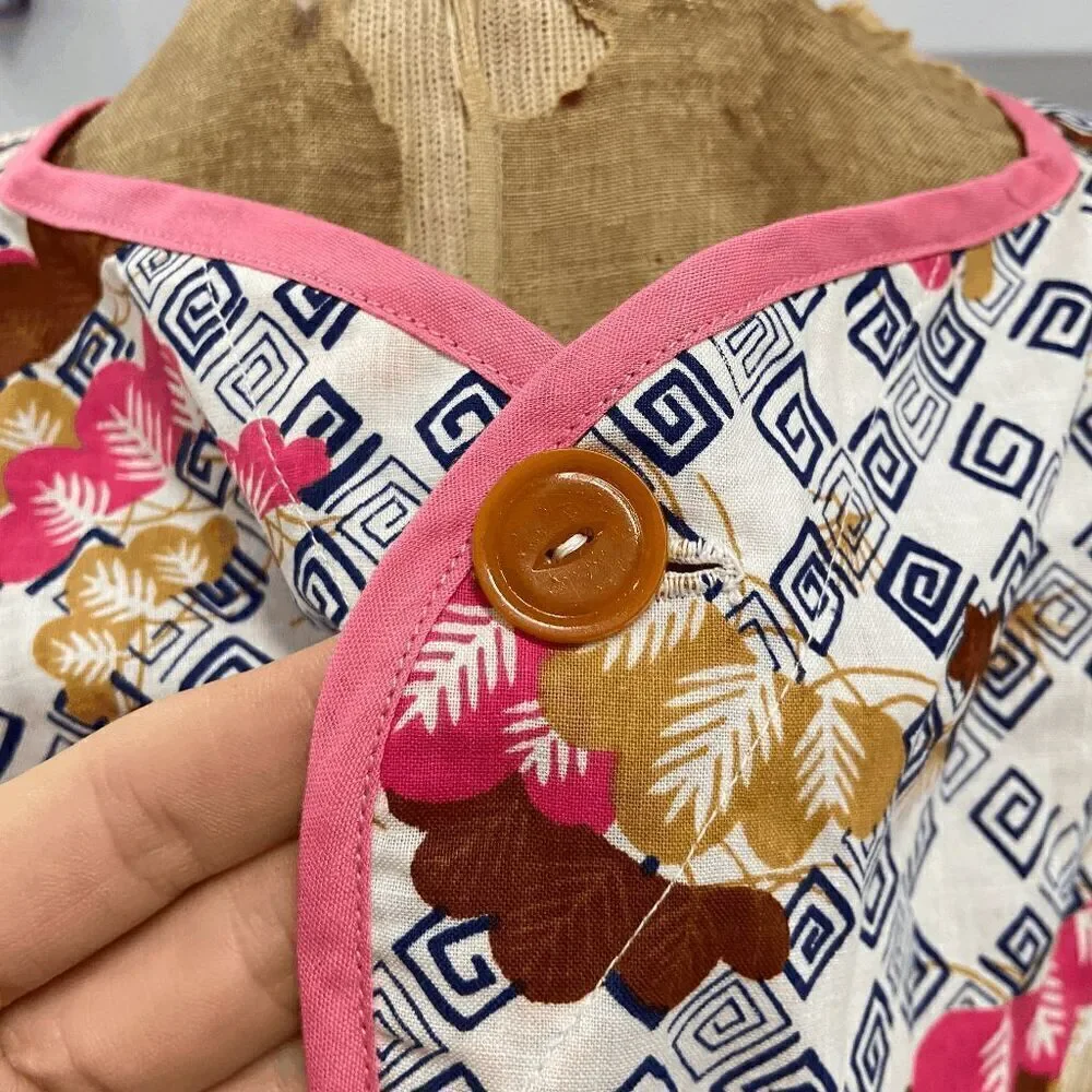 Vintage 1950s Carmen Lee Asian Print Cotton Smock Apron Pink Trim - Deadstock NW